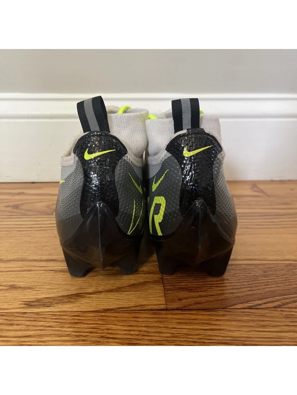 Nike Vapor Edge Ghost Lace Pro 360 Football Cleats Gray Volt Size 9.5